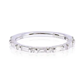 14K WHITE GOLD DIAMOND BAGUETTE AND ROUND BAND - 0.55CTW