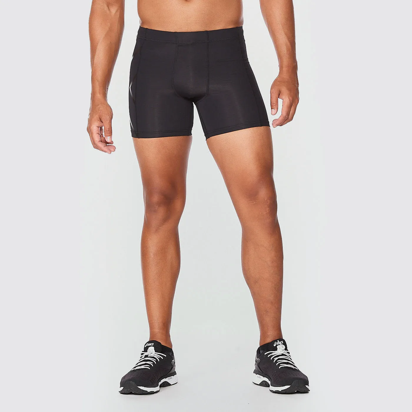 2XU - Core Compression 1/2 Shorts - Black/Nero