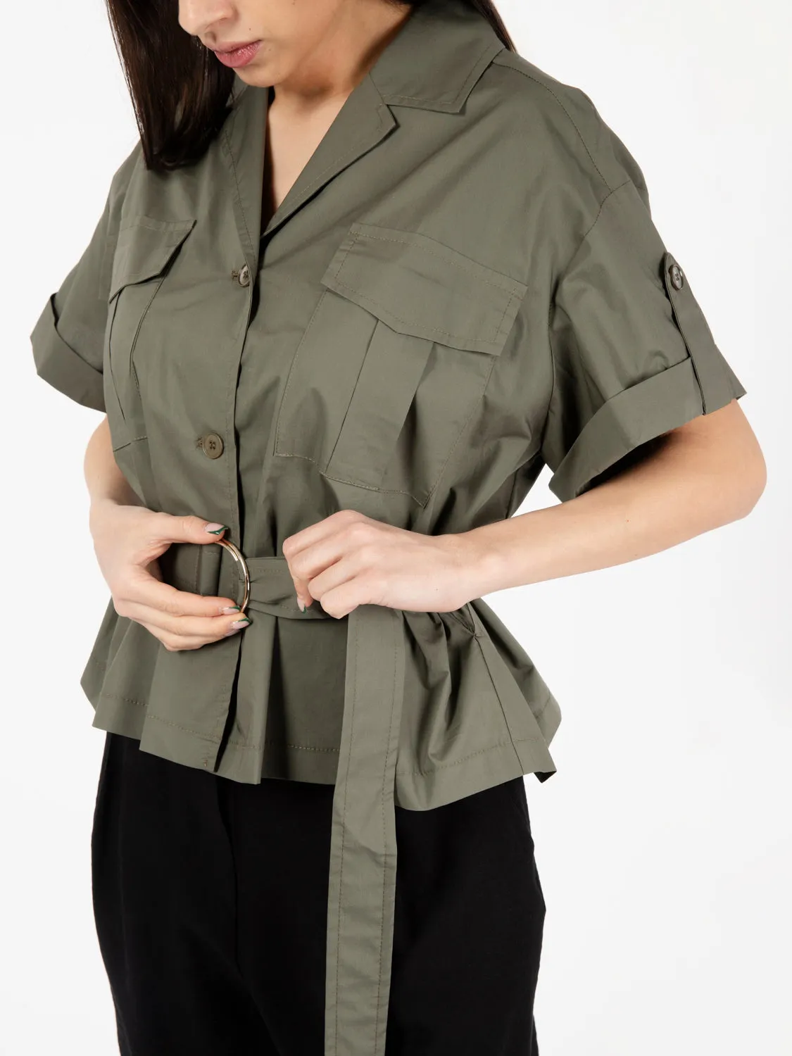 Camicia a maniche corte con cintura militare