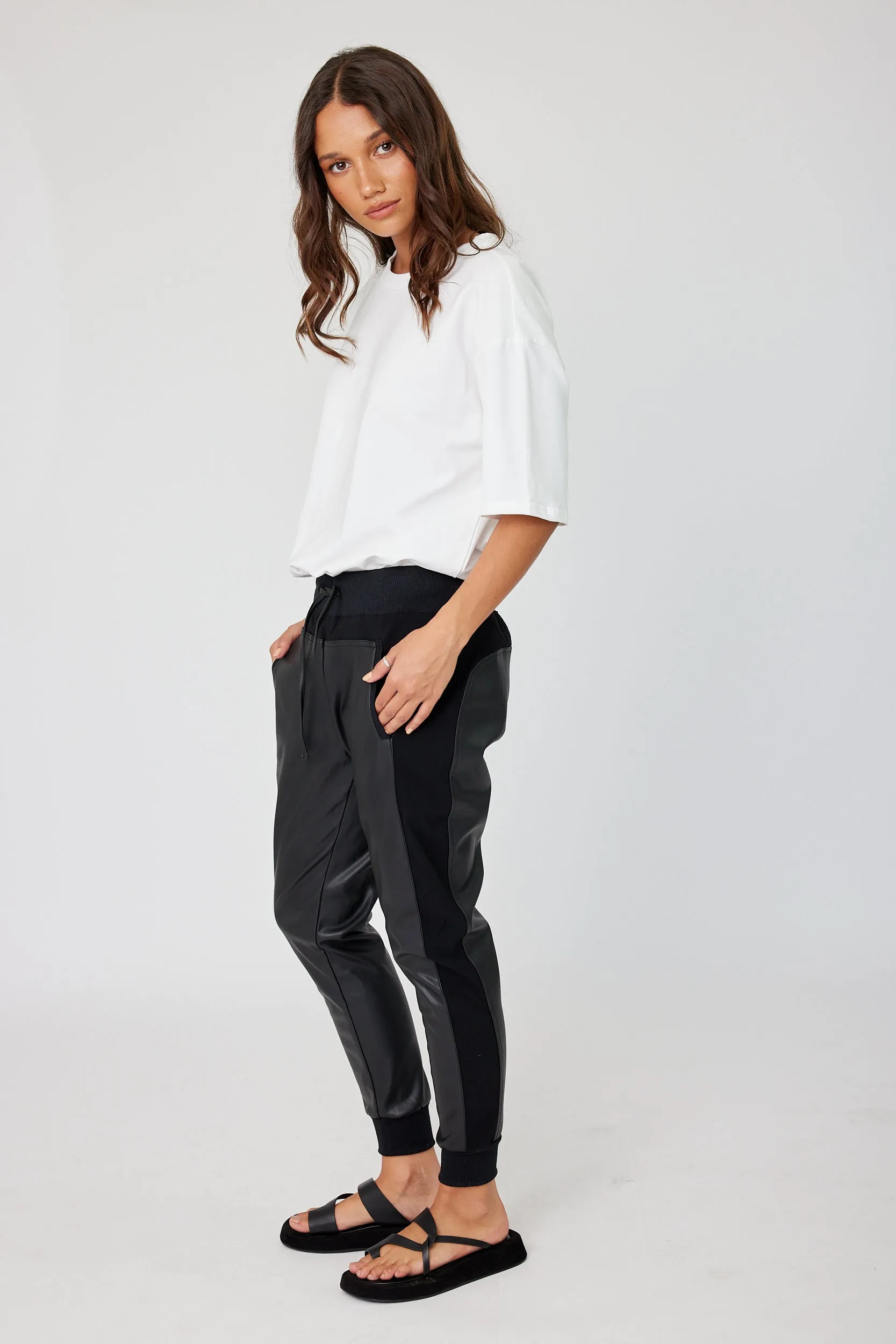 JOEY Pants Vegan Leather Black