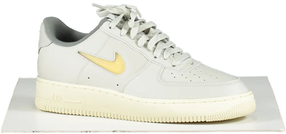 Nike Grey Air Force 1 07 Trainers Light Bone / Pale Vanilla BNIB UK 8.5 EU 42.5 👞