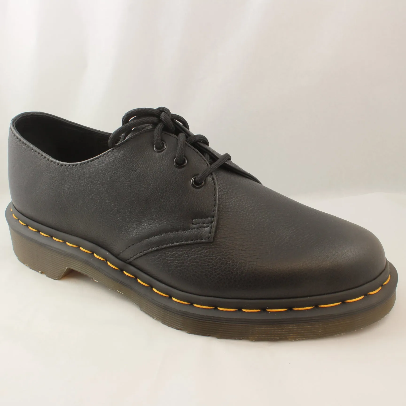 Womens Dr.Martens 3 Eyelet Shoe Black Virginia